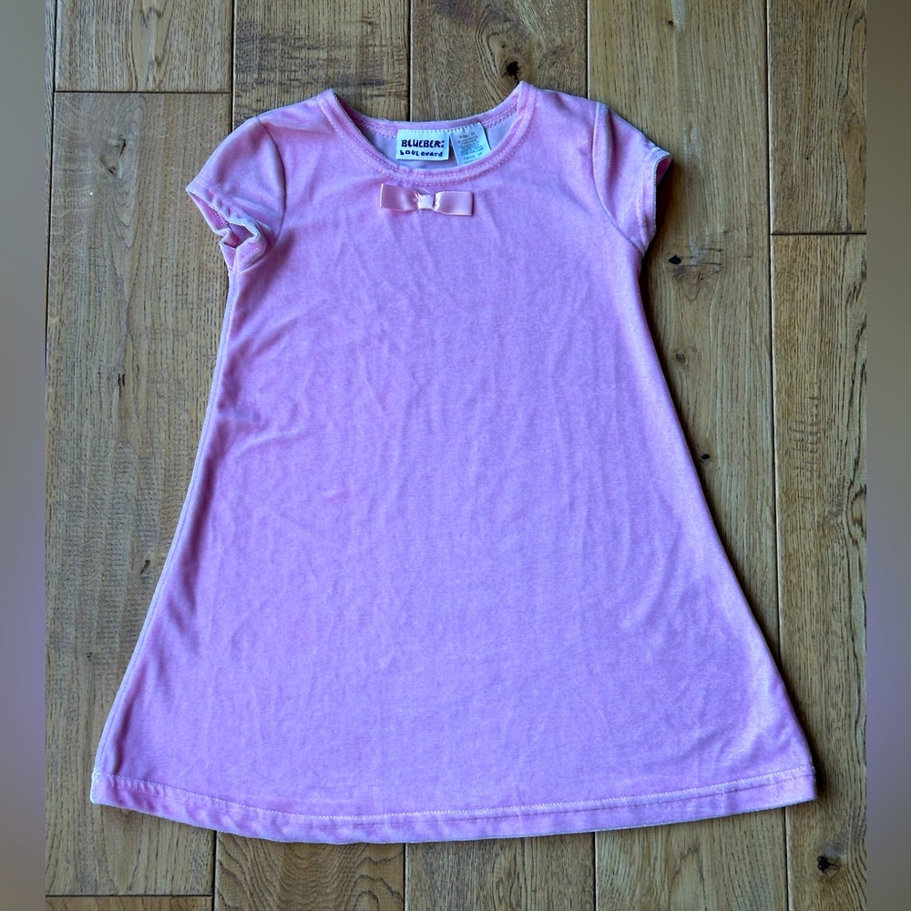 Blueberi Boulevard Light Pink Velvet Short Sleeve Dress size 3T